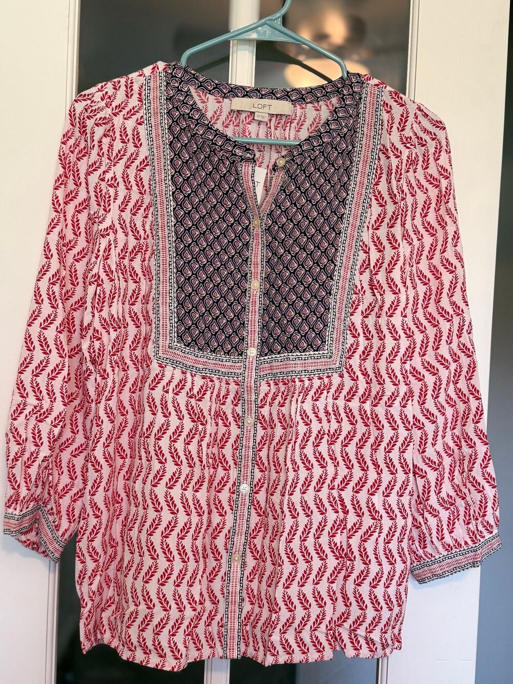 LOFT Women’s XS Pink Red Floral Boho Button Front 3/4 Sleeve Blouse Top NWT